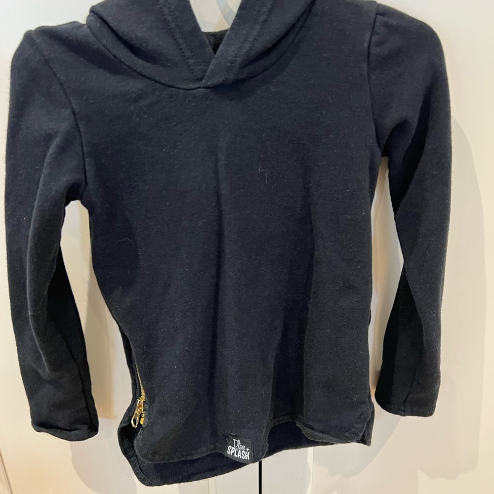 Olive + Splash Kids black bamboo Hoodie - long 9-12m